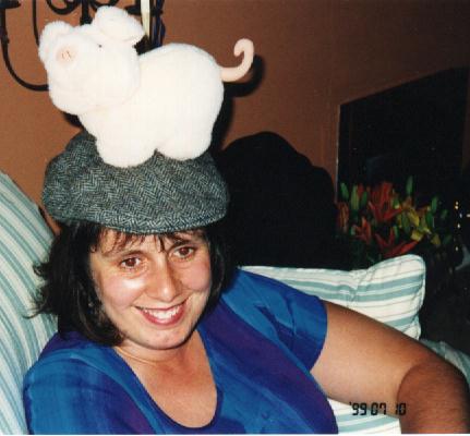 mandy.jpg (26422 bytes)