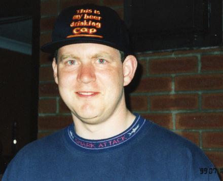 paul.jpg (18752 bytes)