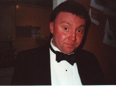 dave.jpg (11418 bytes)